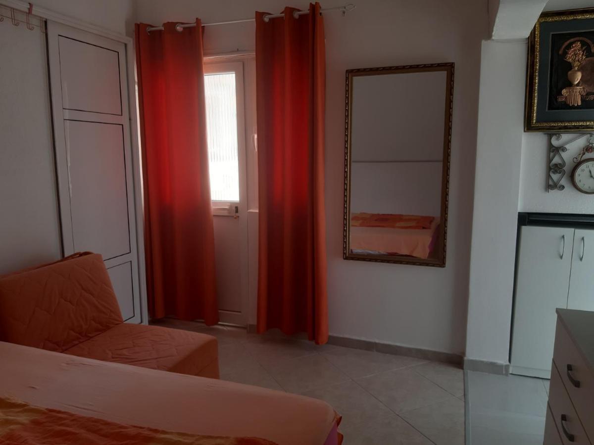 Guest'S House "Lindi&Roni" Lejlighed Ulcinj Eksteriør billede